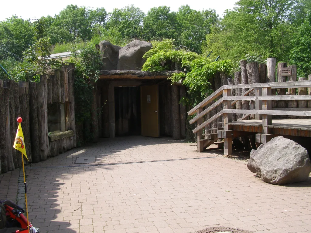 Zoo unter der Erde  TG. Worms